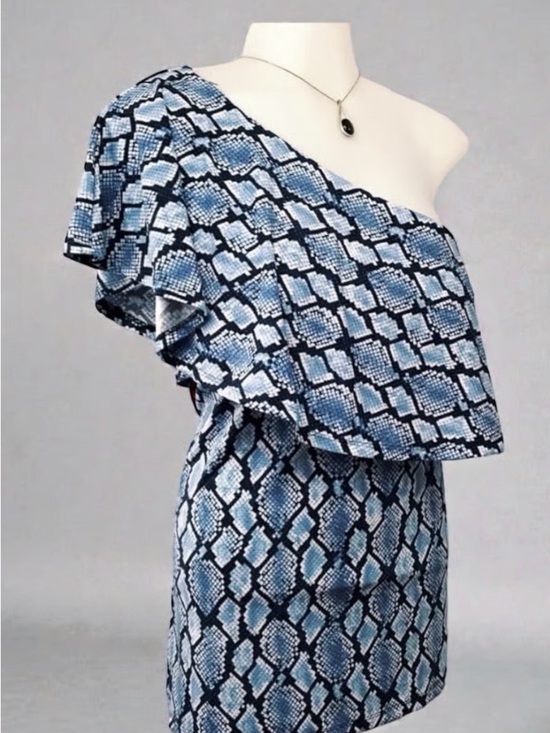 MICHAEL Michael Kors Tops - Michael Kors One-Shoulder Blue Python Print Top